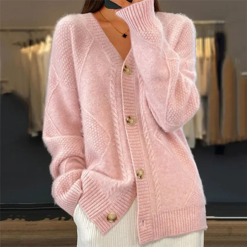 Charlotte gebreide V-hals cardigan detailweergave in roze