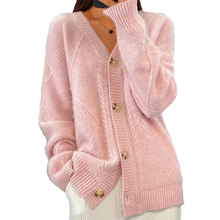 Charlotte gebreide V-hals cardigan detailweergave in roze zijaanzicht
