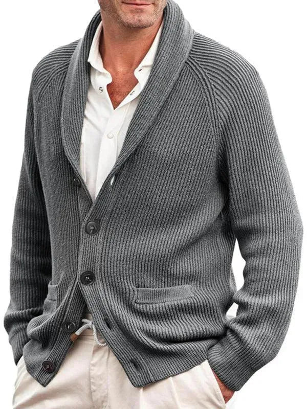 Daan grijze sjaalkraag cardigan gedragen door model, vooraanzicht