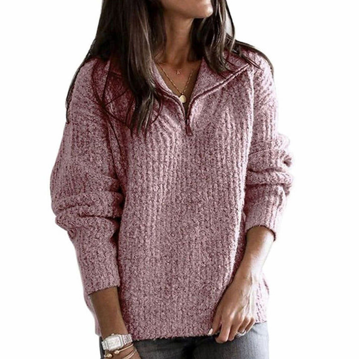 Fenna roze kabelbrei kwart-rits pullover, close-up vooraanzicht