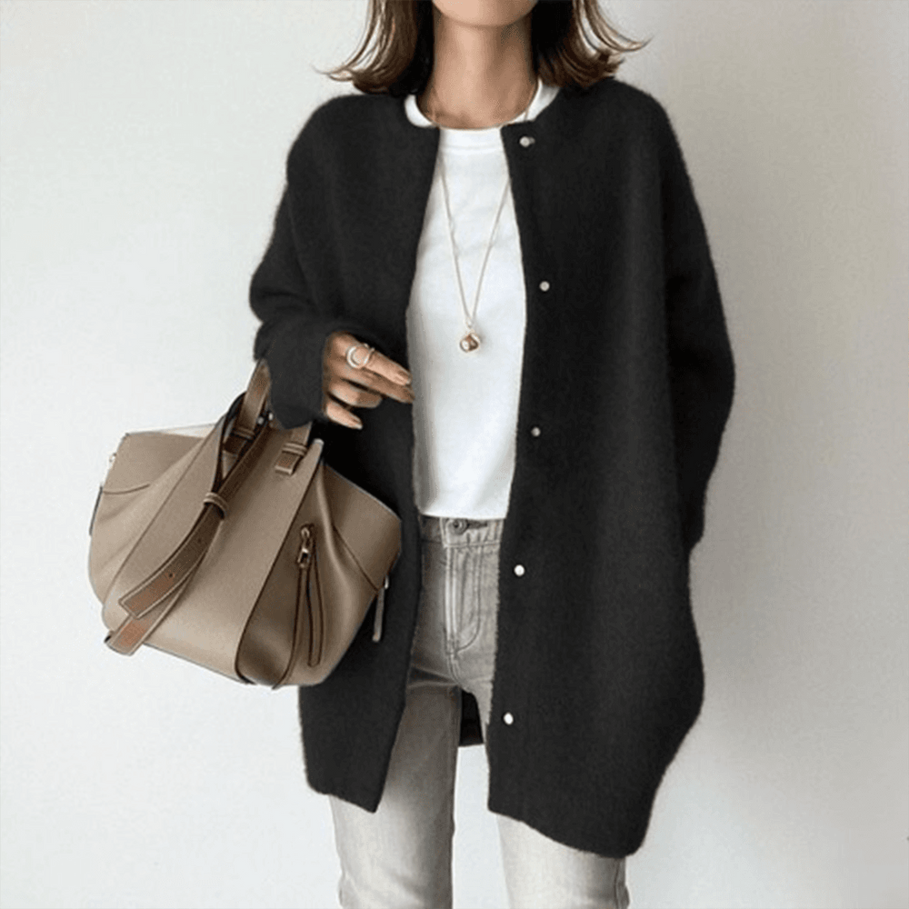 Fleur zwart oversized vest met ronde hals, vooraanzicht