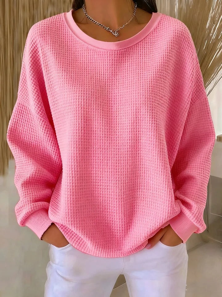 Ilse oversized waffeltrui met ronde hals in roze, vooraanzicht