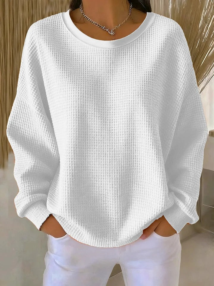 Ilse oversized waffeltrui met ronde hals in wit, vooraanzicht