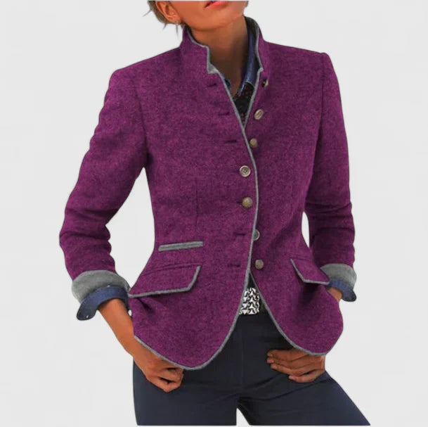 Marijke getailleerde blazer in paars, vooraanzicht close-up