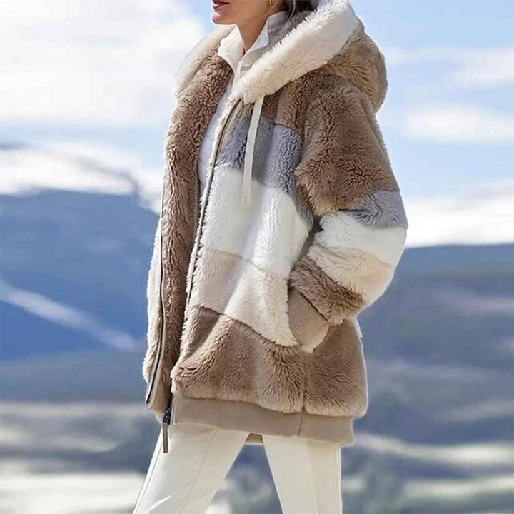 Marit beige colourblock vest met capuchon, zijaanzicht