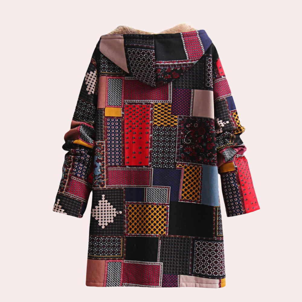 Marleen boho patchwork gevoerde winterjas met capuchon, achteraanzicht