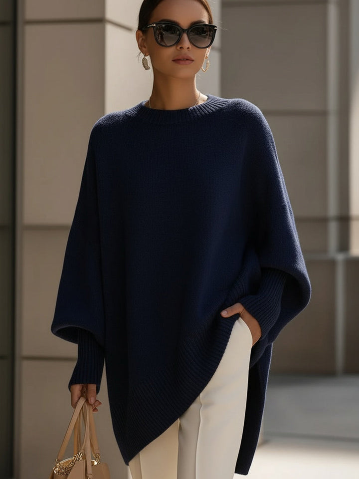 Marleen trui in marineblauw, vooraanzicht