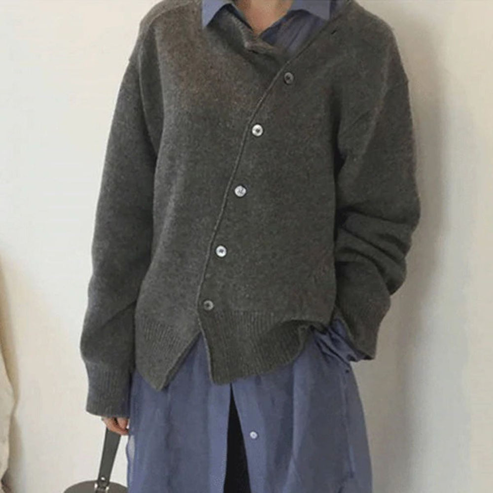 Noor grijze gebreide cardigan met schuine knoopsluiting, vooraanzicht