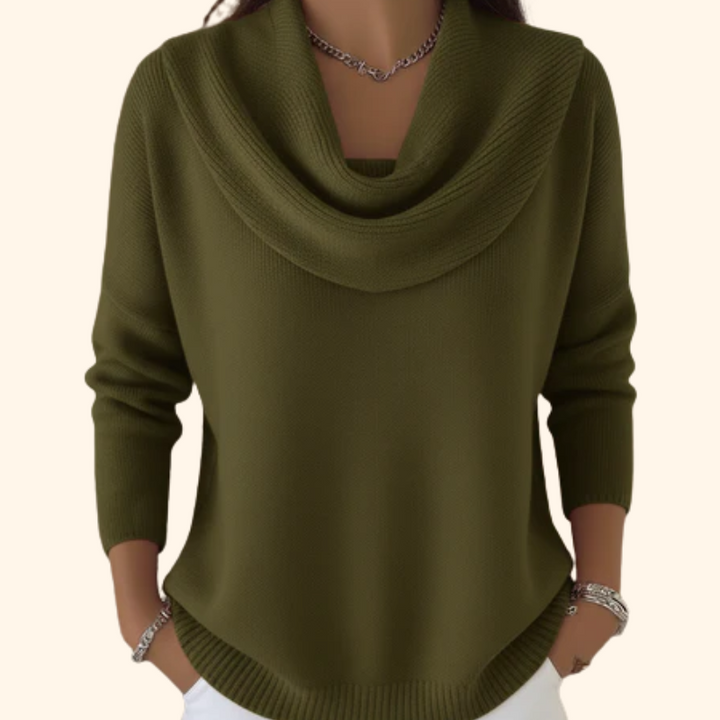 Robin olijfgroene cowlneck trui met gedrapeerde kraag, vooraanzicht