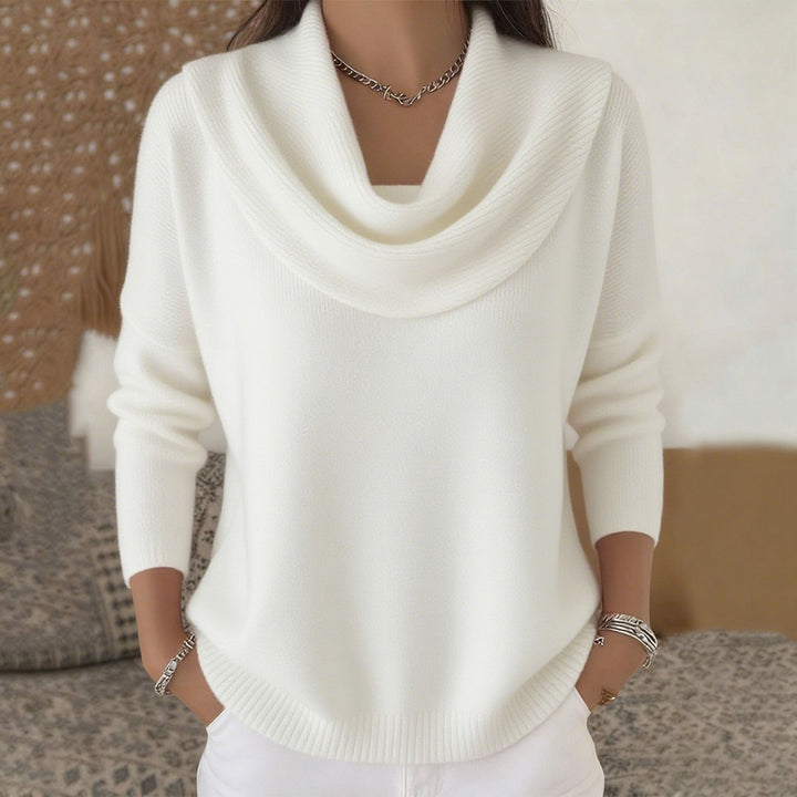 Robin witte cowlneck trui met gedrapeerde kraag, vooraanzicht