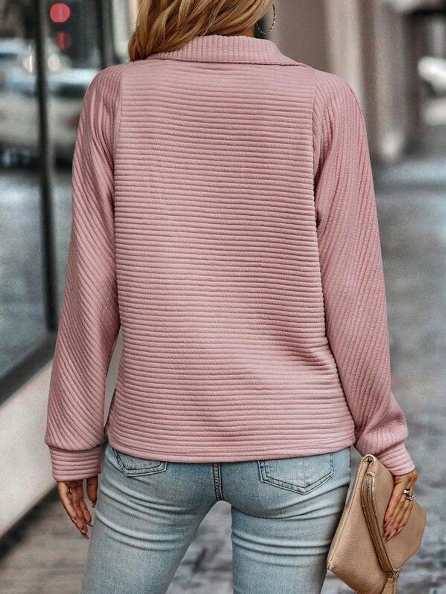 Roos quarter zip sweater, achteraanzicht in roze