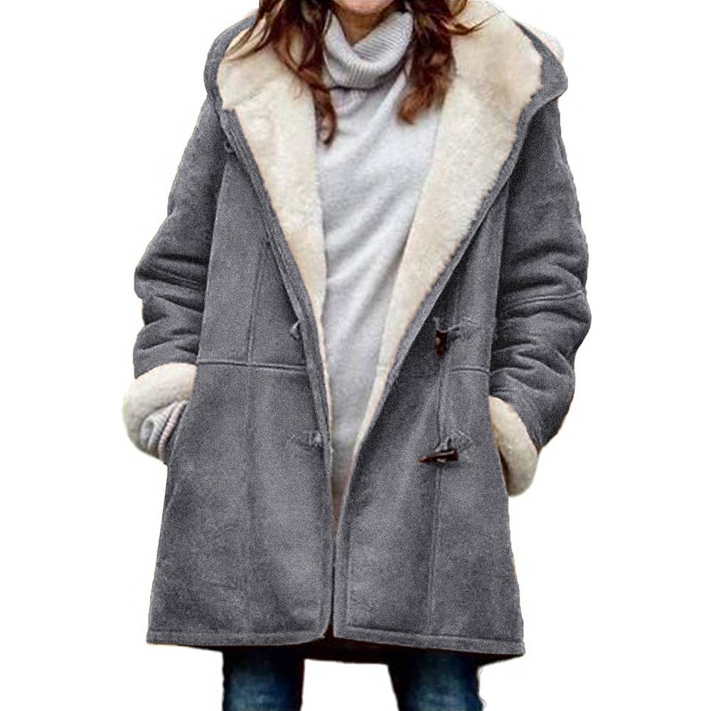 Sanne grijze oversized winterjas met capuchon, vooraanzicht open gedragen