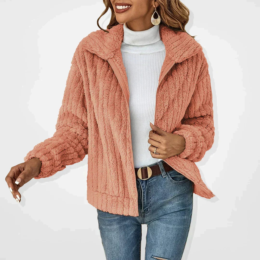 Valentina fluffy cardigan in roze, vooraanzicht