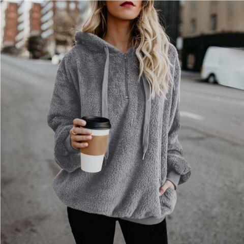 Wieke fluffy hoodie met capuchon, vooraanzicht in grijs