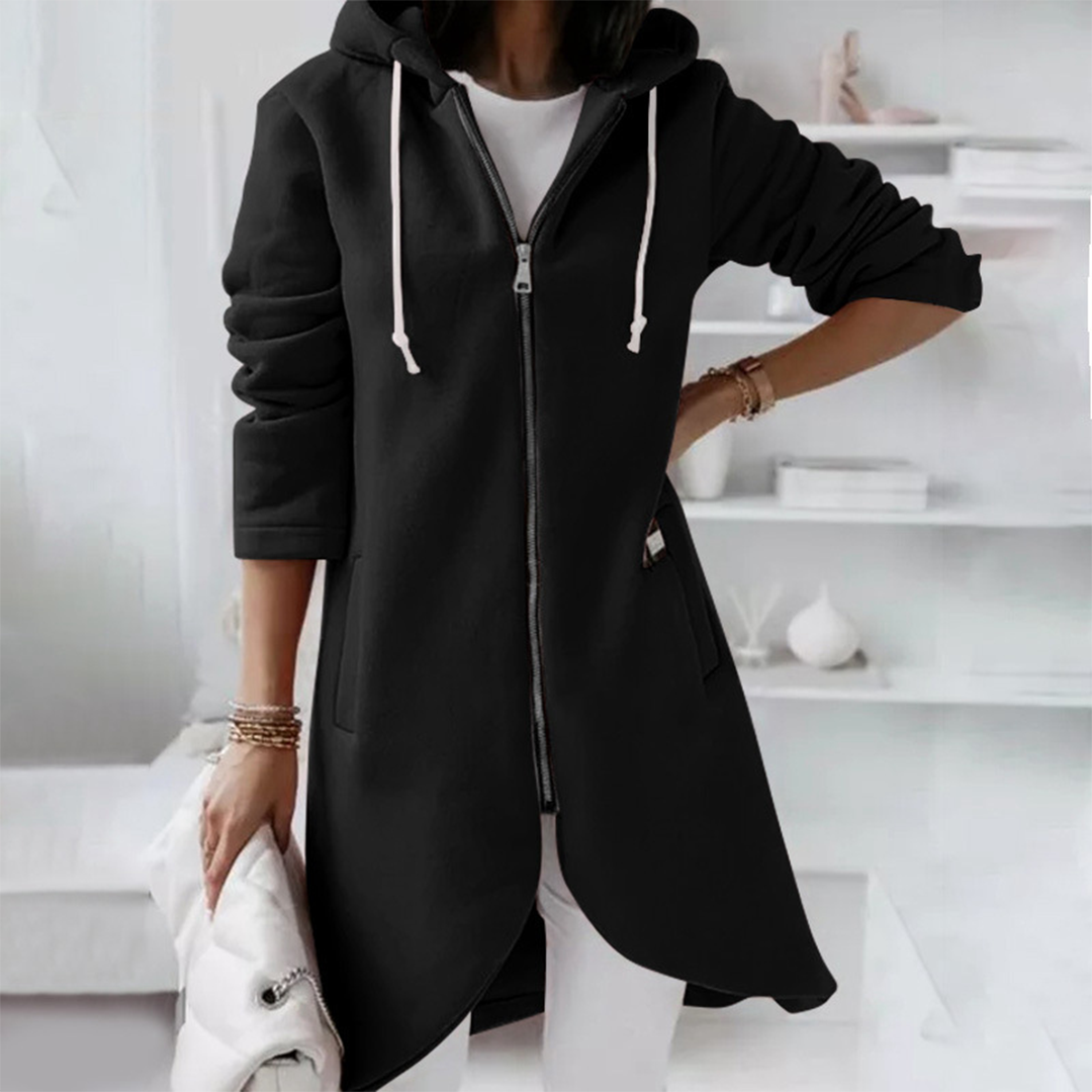 Wieke lange hoodie met rits in zwart, vooraanzicht