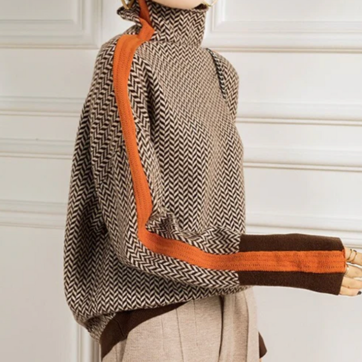 Wieke visgraat colsweater met oranje contrastrand, achteraanzicht